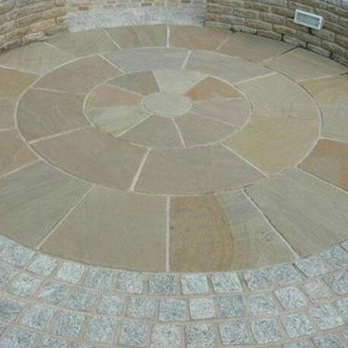 Sandstone & Limestone - Circle Setts Sandstone & Limestone - Circle Setts
