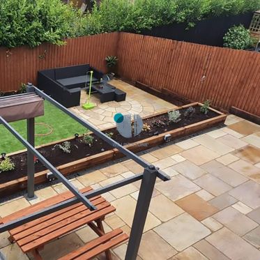 Fossil Mint Riven Sandstone Paving Slabs & Patio Pack